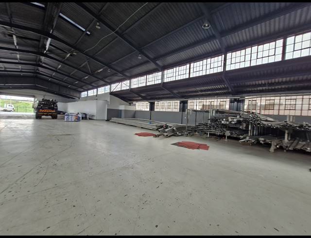 3,029M² WAREHOUSE TO LET IN CITY & SUBURBAN